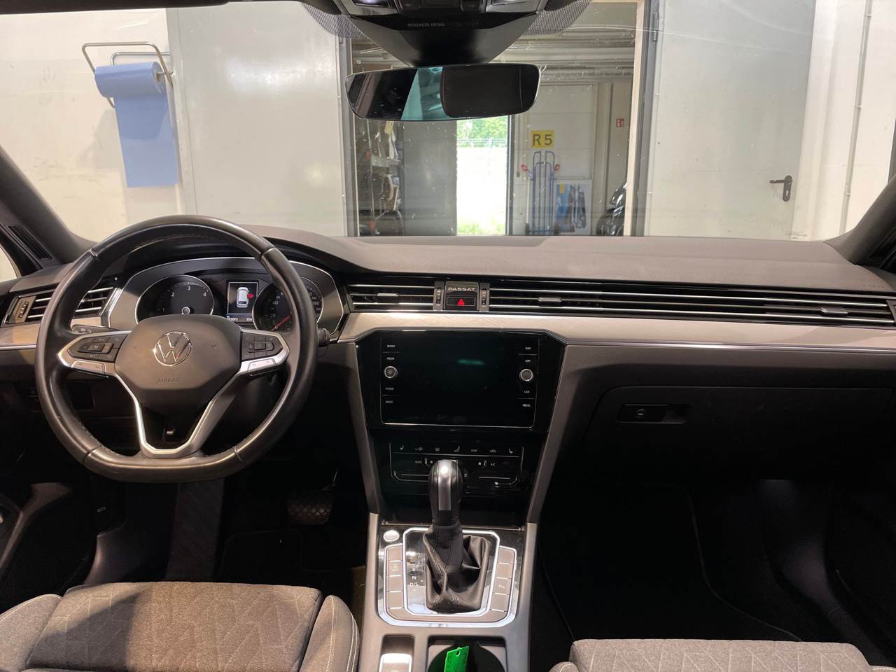 Volkswagen Passat Variant 2.0 TDI Business Navi LED Sthzg Massage 5
