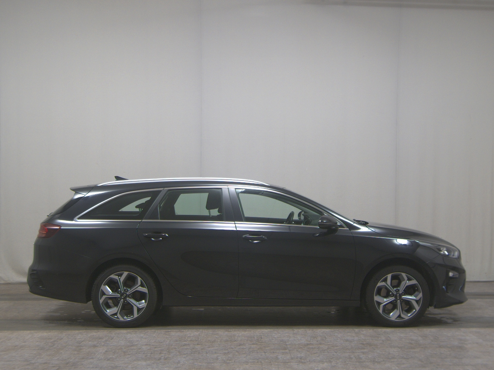Kia cee'd 1.6 CRDI Spirit Navi LED JBL Sound RFK AHK