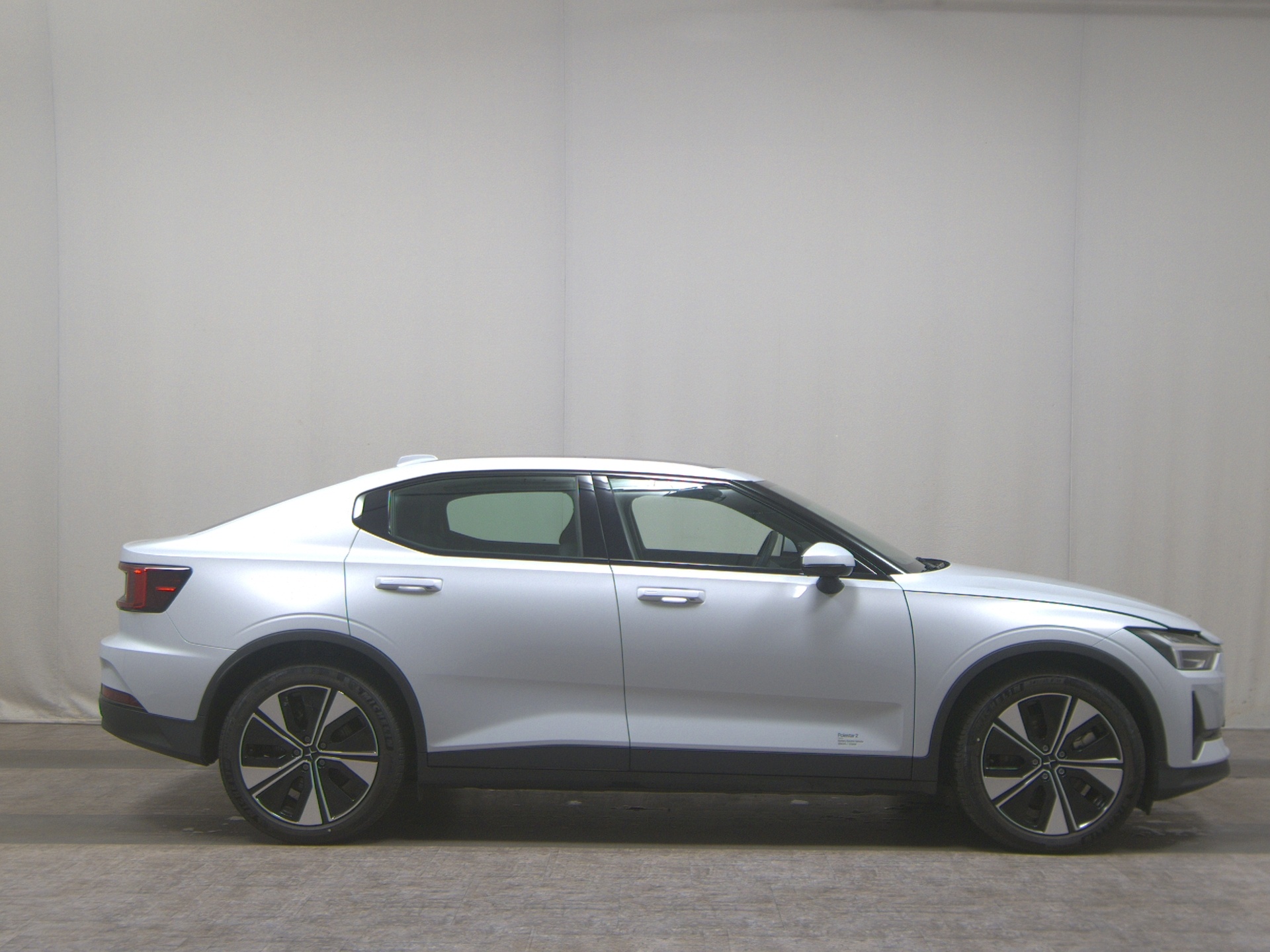 Polestar 2 Standard Range Navi LED Kamera