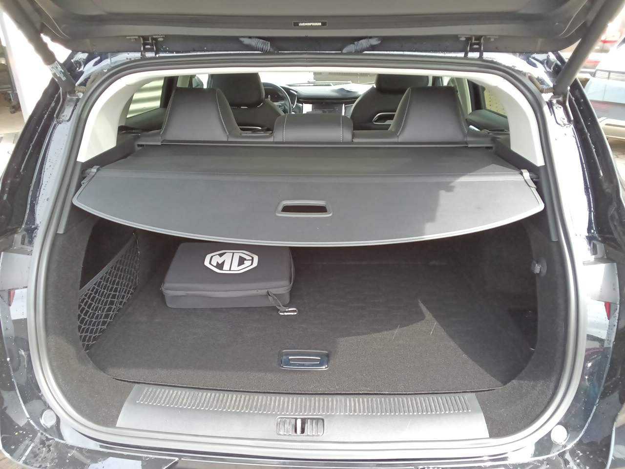 MG Marvel R Luxury T-LEDER NAVI KLIMAAUT LED PANO 11