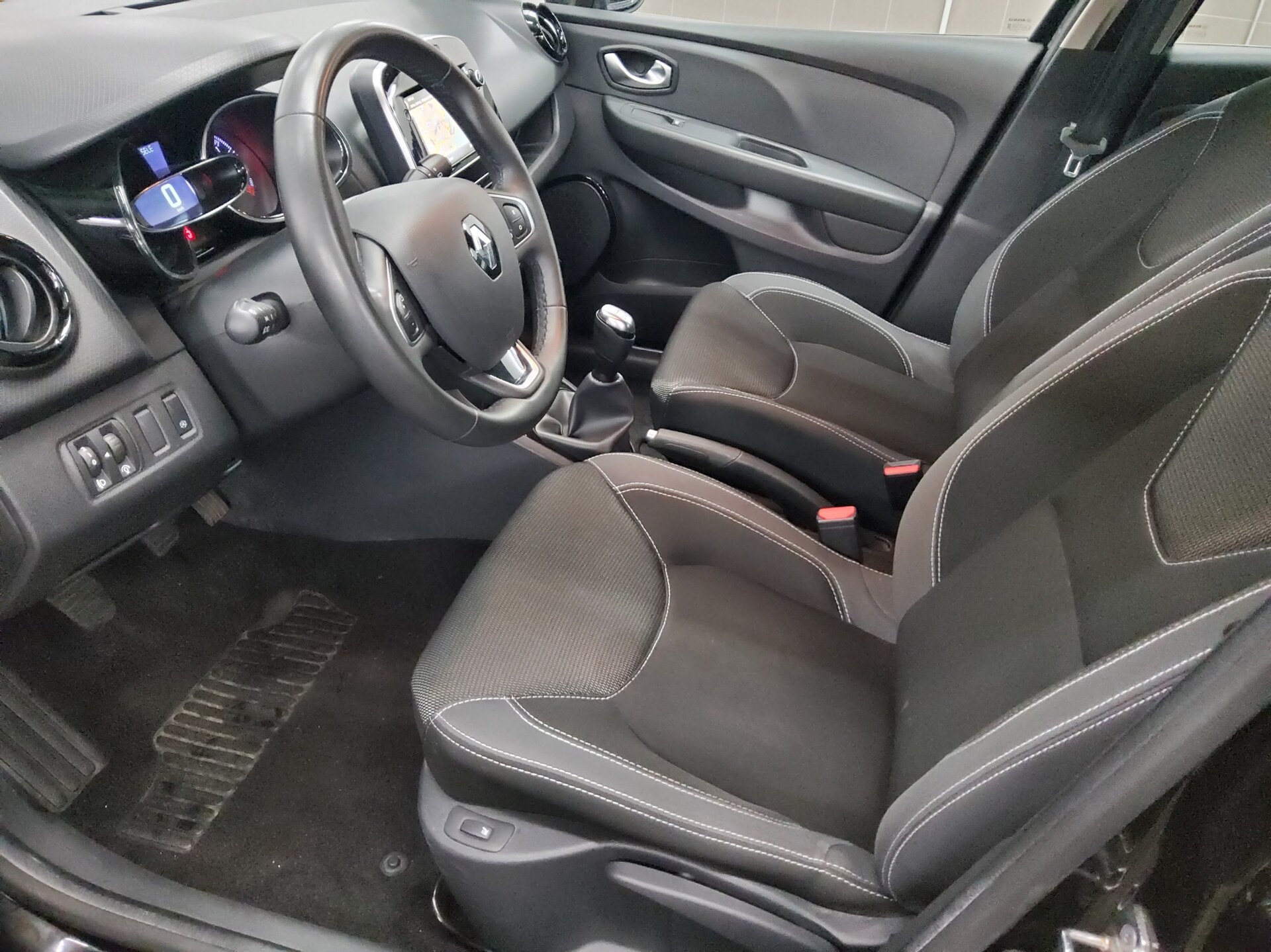 Renault Clio 0.9 TCe 8