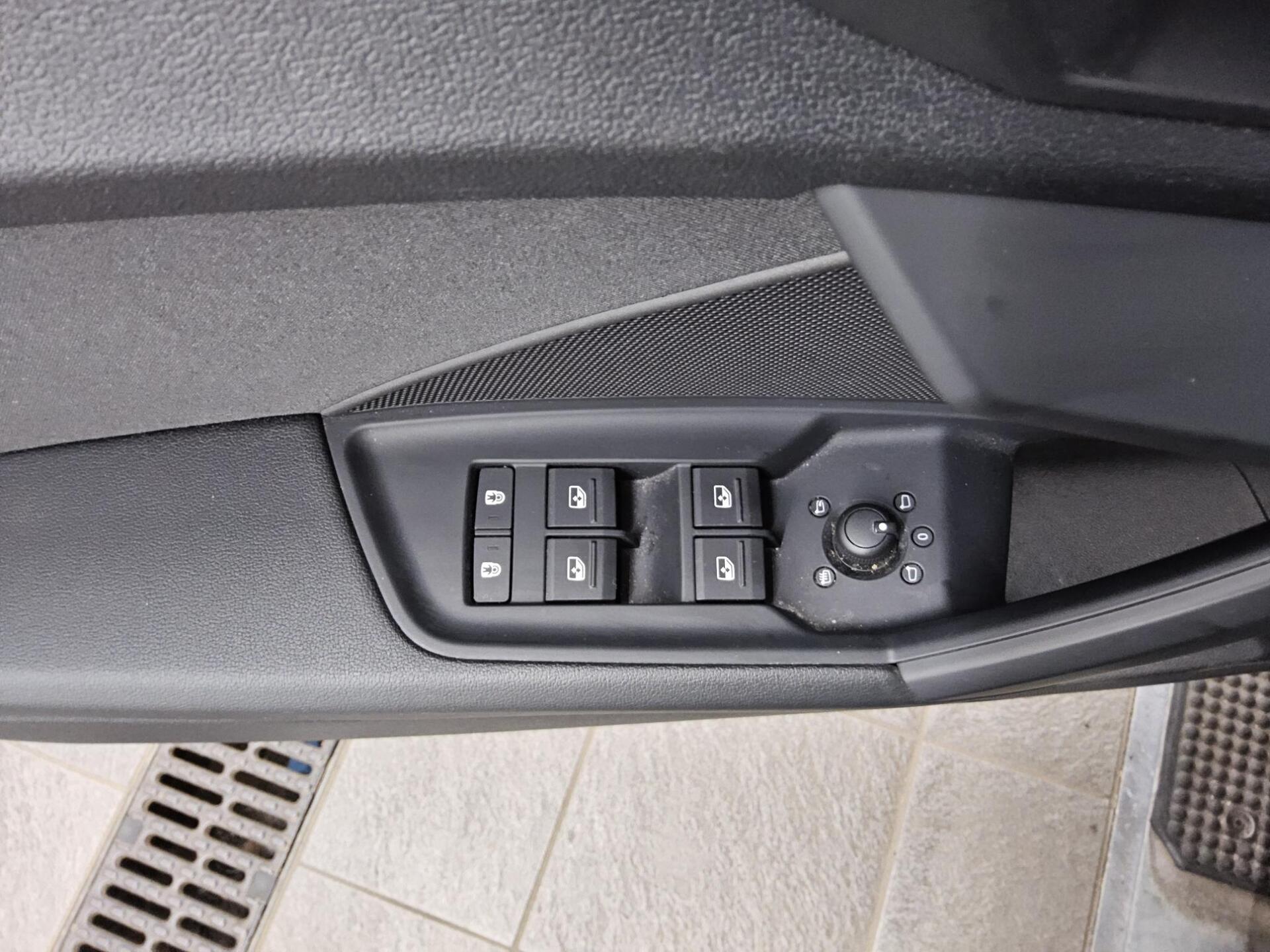 Audi A3 Sportback 35 TDI advanced Navi LED Virtual Sound 10