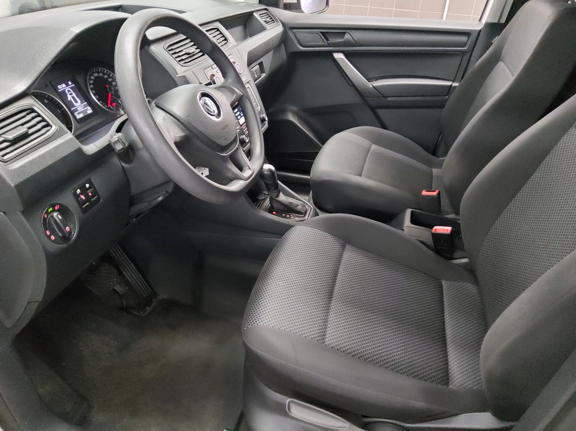 Volkswagen Caddy 2.0 TDI Kasten DSG Trendline Klima Shz PDC 8