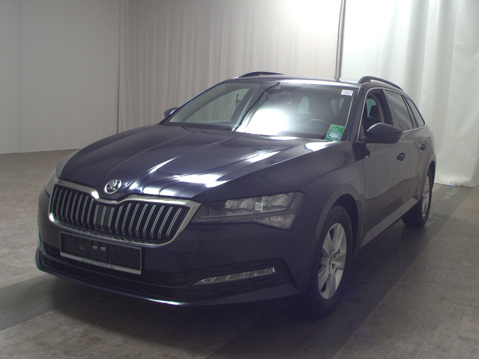 Skoda Superb Kombi 2.0 TDI Ambition Navi LED vc PDC 2