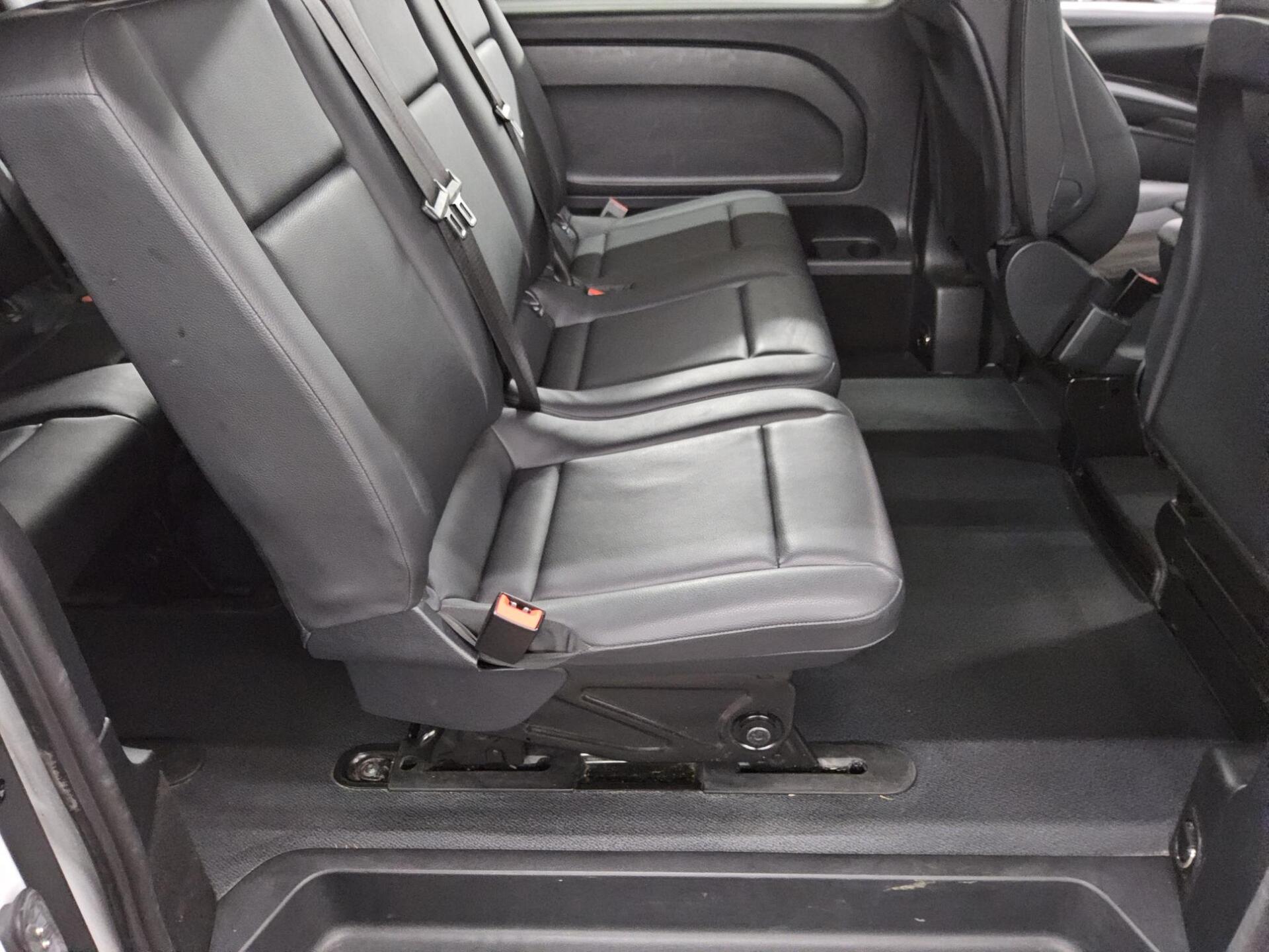 Mercedes-Benz Vito Tourer 114 CDI Pro extralang 8-Sitze Leder 13