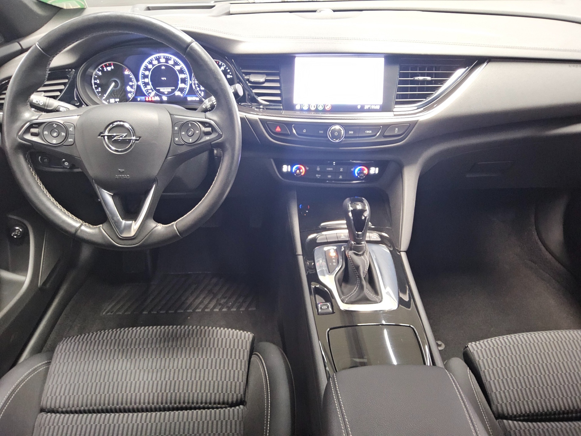 Opel Insignia ST 2.0 CDTI Business Ed. Navi HuD AHK 5