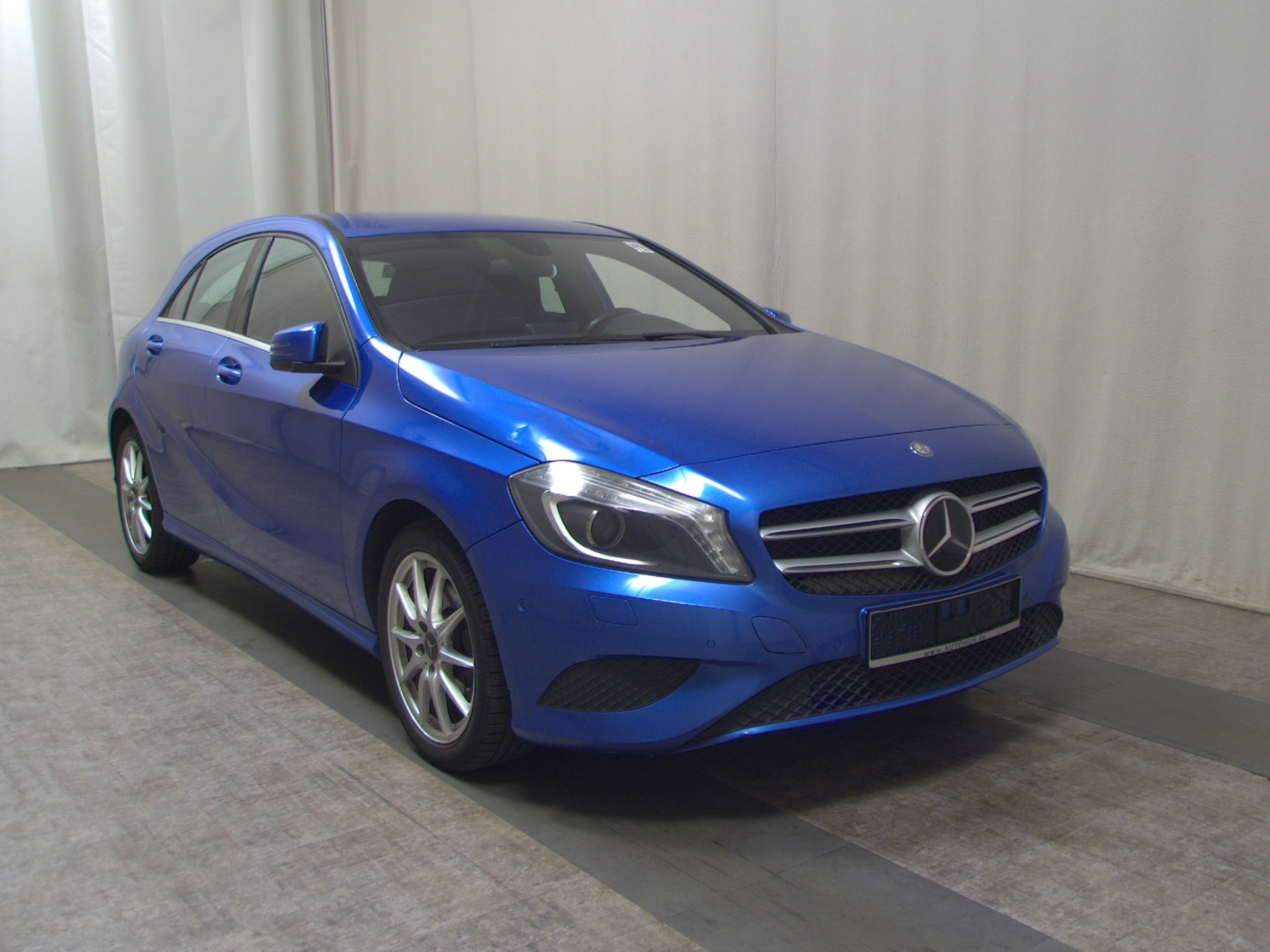 Mercedes-Benz A 200 d Navi Xenon HU 03/2027 3