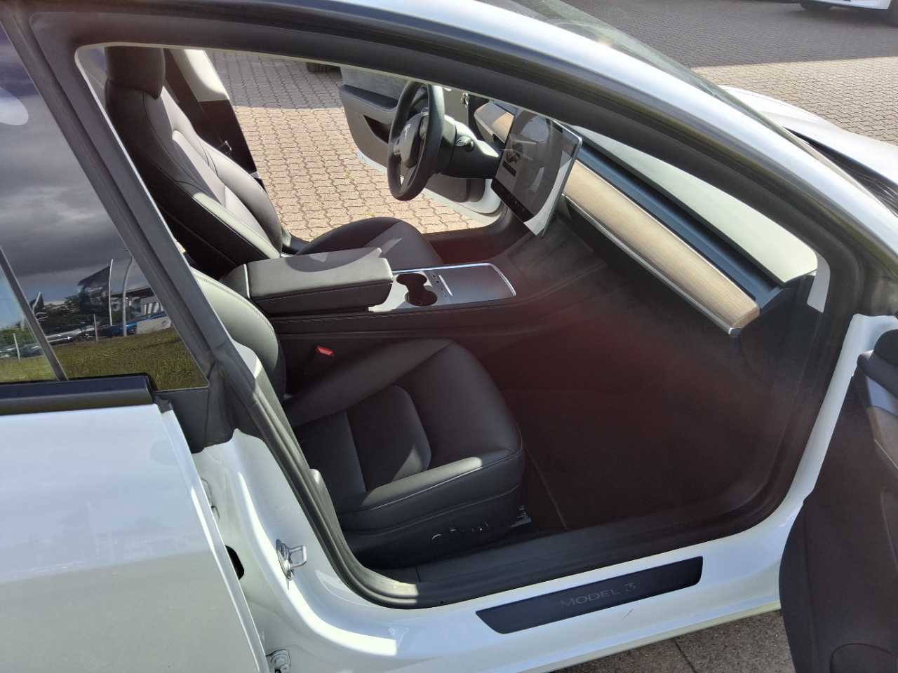 Tesla Model 3 NAVI PANO SHZ KAMERA MEMORY 6