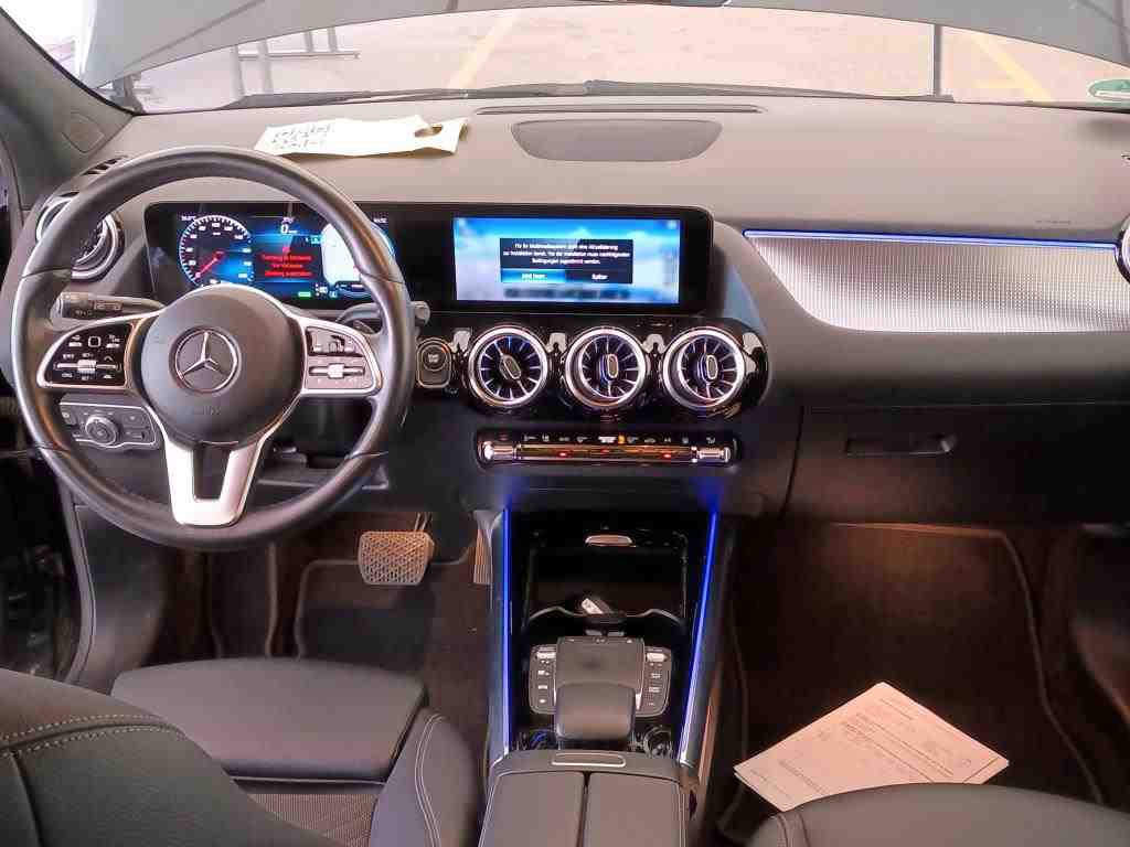 Mercedes-Benz EQA Progressive T-LEDER NAVI LED SHZ PDC 5