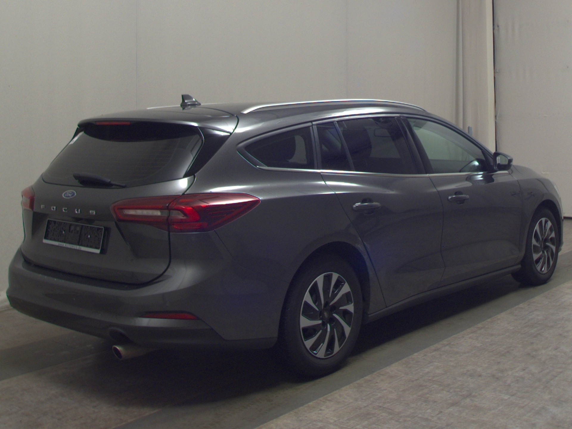 Ford Focus Turnier 1.5 EB Titanium NAVI KLIMAAUT LED SPORTSITZE SHZ 4