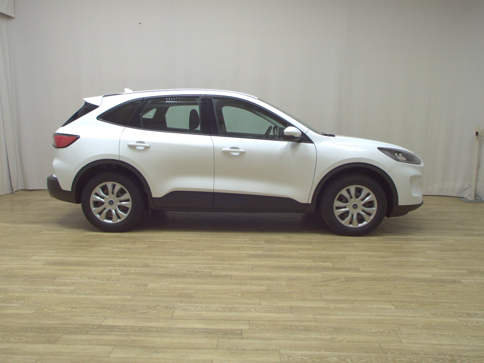 Ford Kuga 2.0 EB Cool&Connect Nav PDC WSS beheizt AHK