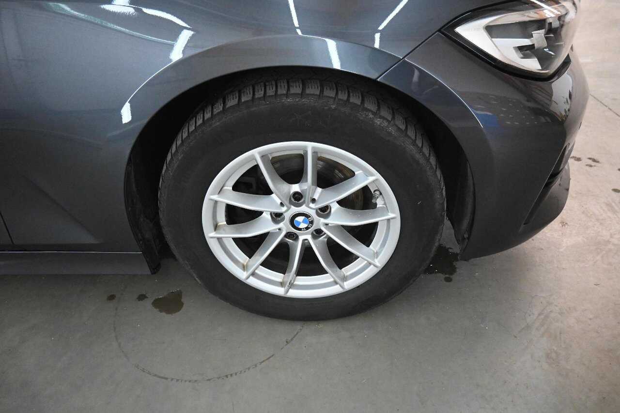 BMW 318dA KLIMAAUT LED PDC COCKPIT 12