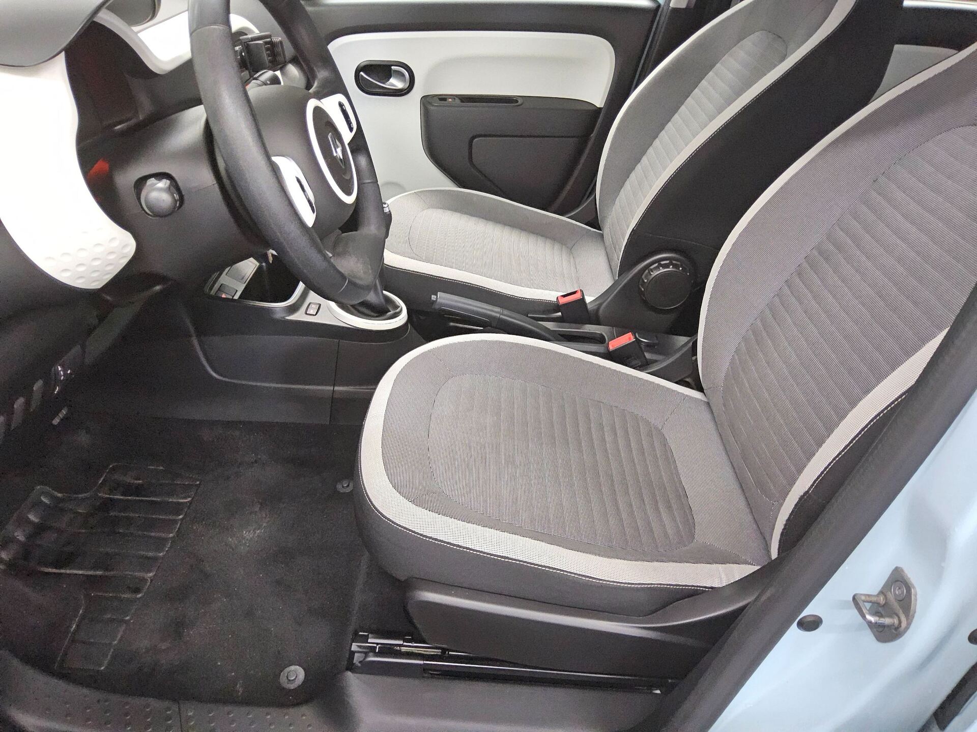 Renault Twingo 1.0 Limited Bluetooth Klima USB 8