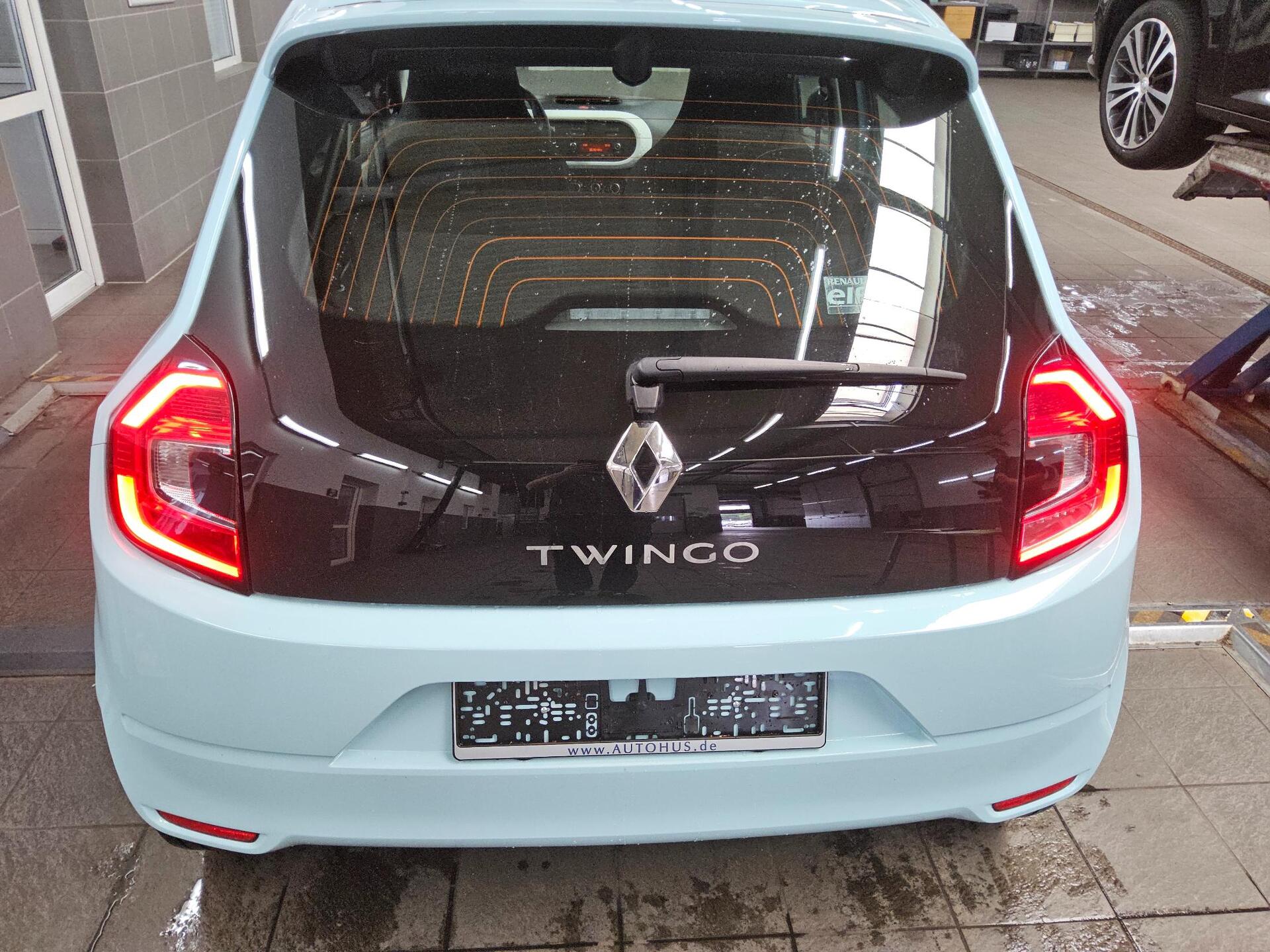Renault Twingo 1.0 Limited Bluetooth Klima USB 10