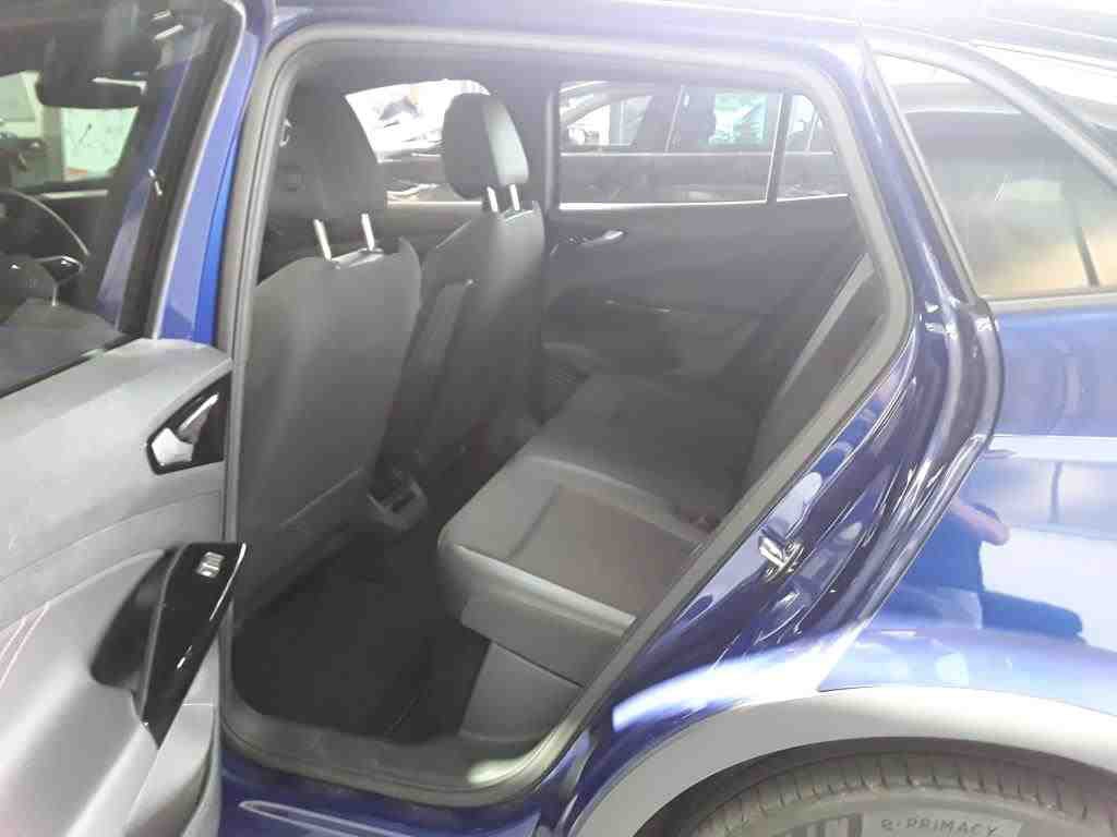 Volkswagen ID.4 NAVI CARPLAY ANDROID KLIMAAUT SHZ 9