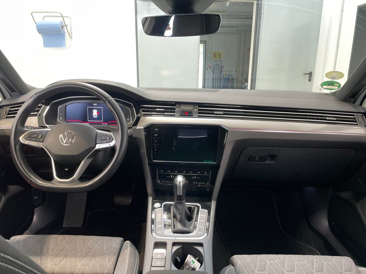 Volkswagen Passat Variant 2.0 TDI Business NAVI LED AID SHZ RFK 5