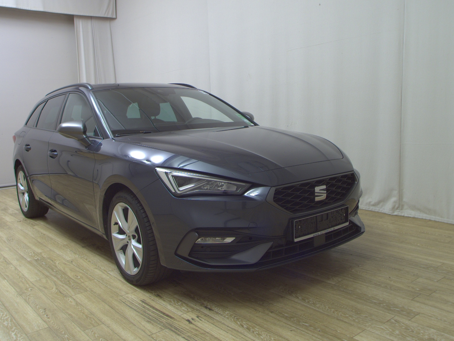 Seat Leon Sportstourer 2.0 TDI FR-Line Navi LED Virtual Beats Pano RFK 3