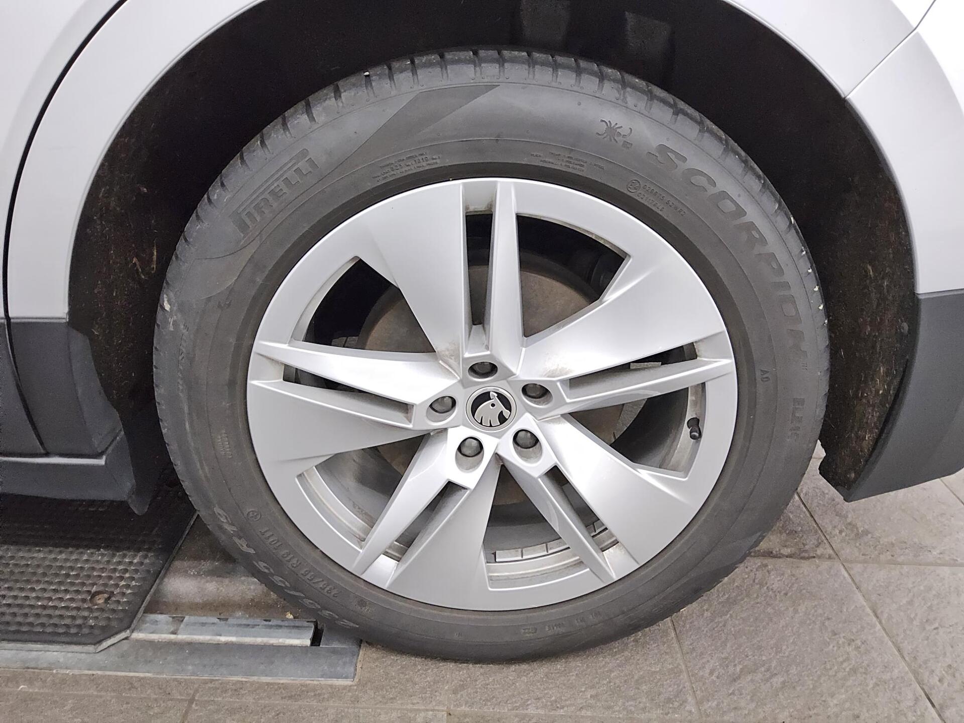 Skoda Enyaq T-Leder Navi LED RFK 11