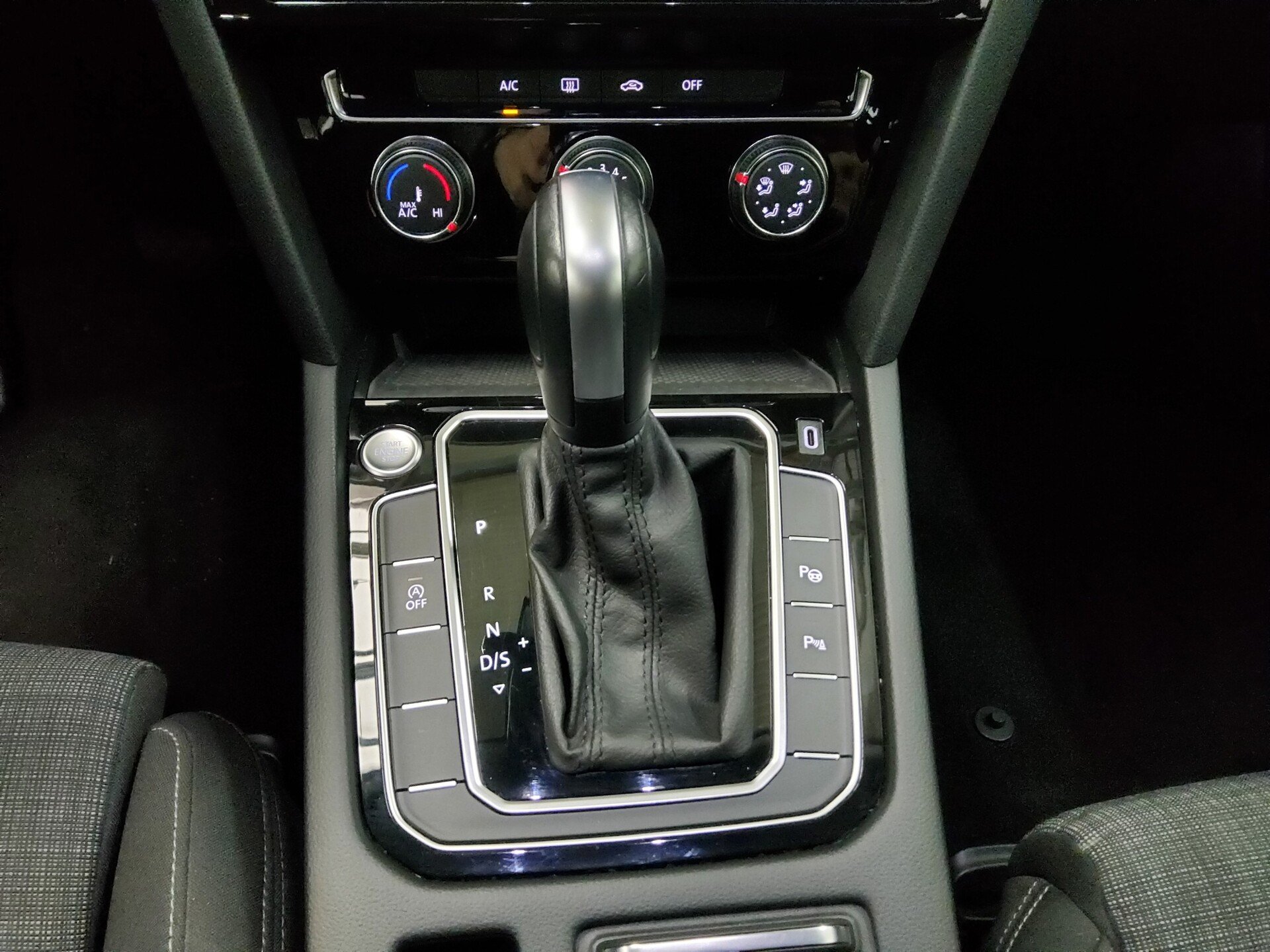 Volkswagen Passat Var. 2.0 TDI Business Navi Matrix AID RFK 6