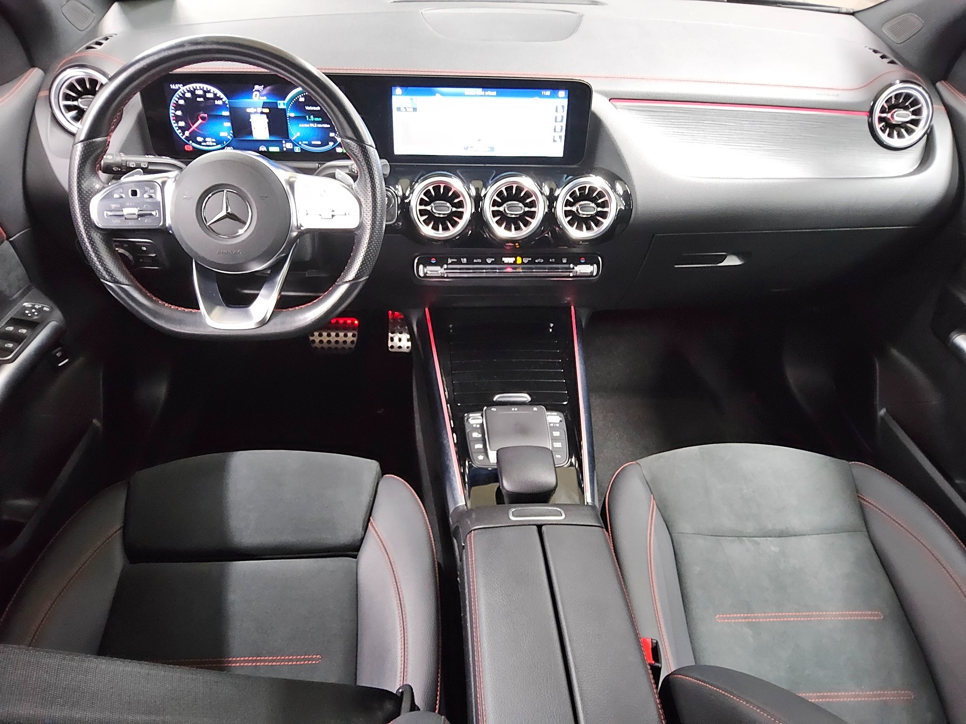 Mercedes-Benz EQA 250 AMG-Line Navi LED AHK Distronic+ RFK 5