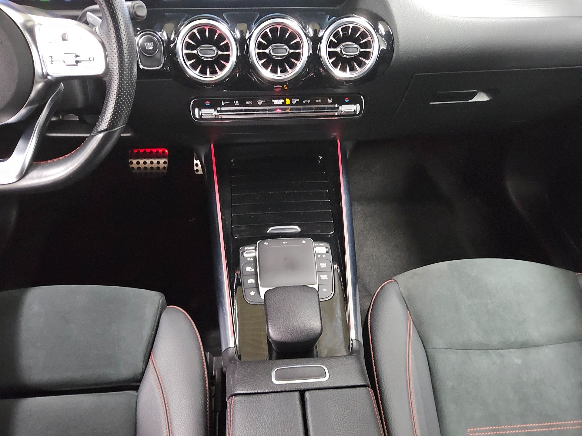 Mercedes-Benz EQA 250 AMG-Line Navi LED AHK Distronic+ RFK 6