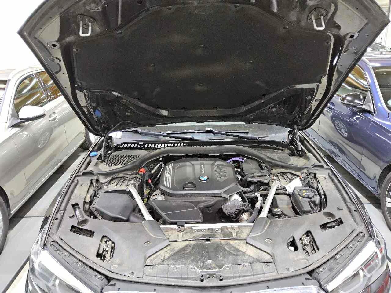 BMW 520dA Touring LEDER NAVI KLIMAAUT LED SPORTSITZE 3