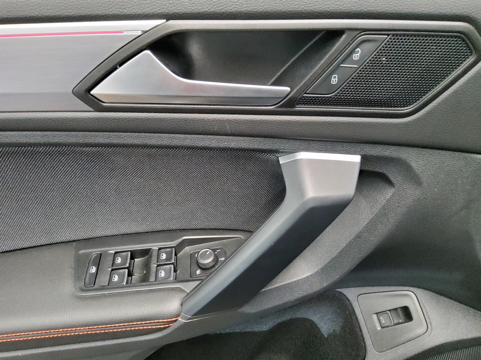 Seat Tarraco 1.5 TSI FR-Line Navi virtual LED AHK ACC 10