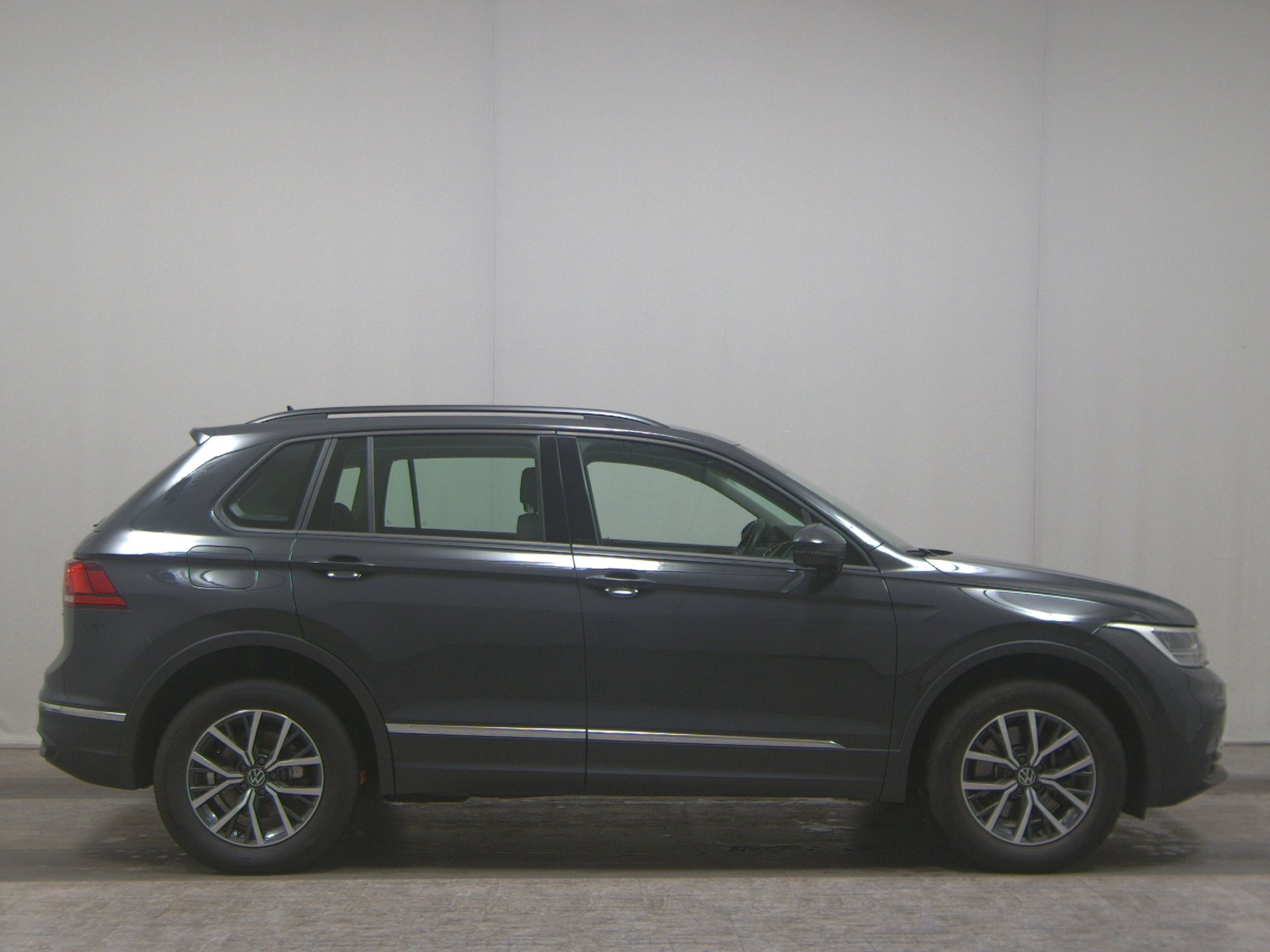 Volkswagen Tiguan 1.4 TSI e Life Navi LED AID RFK