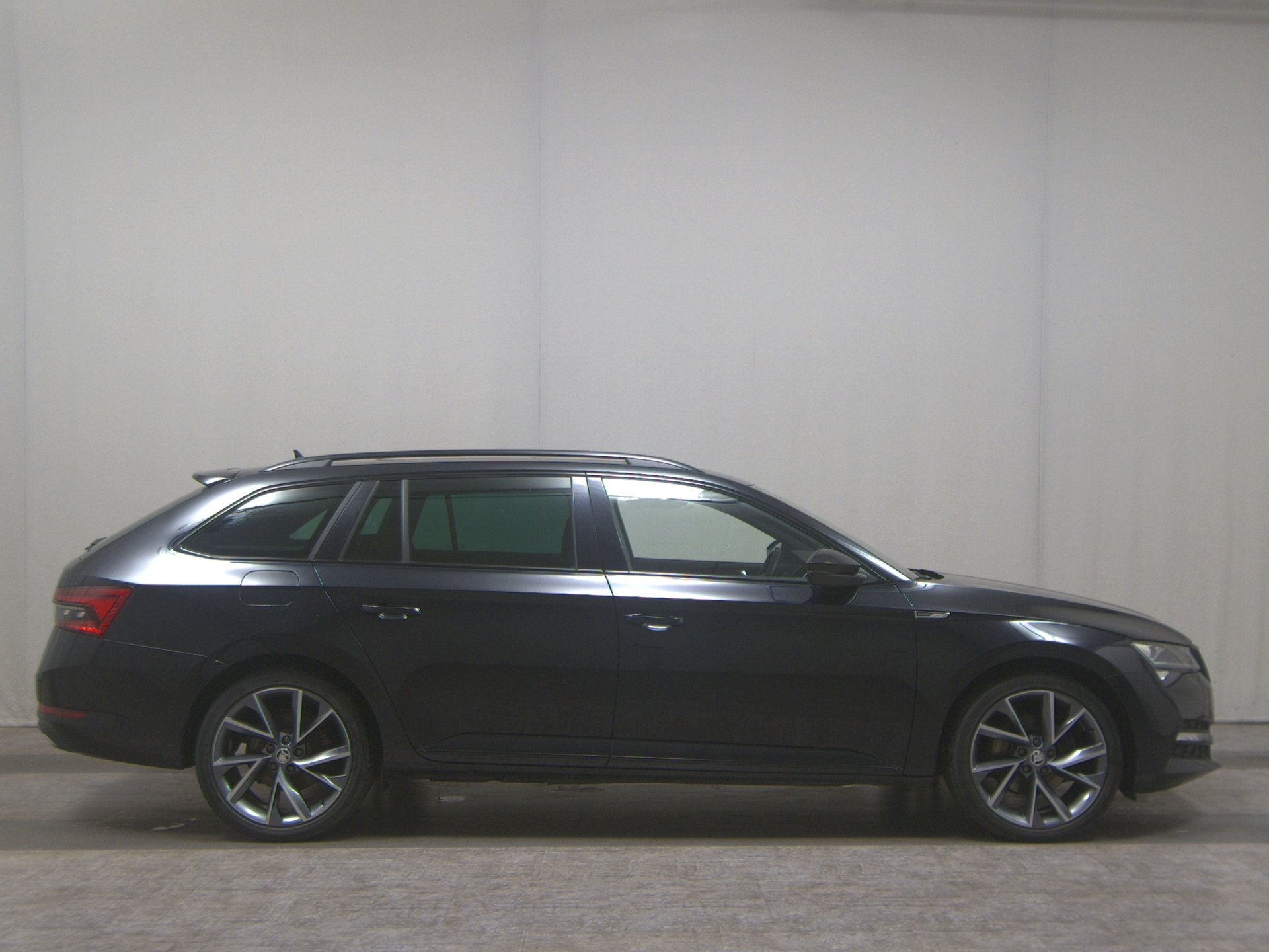Skoda Superb Kombi 1.4 TSI iV SportLine Navi DC Pano