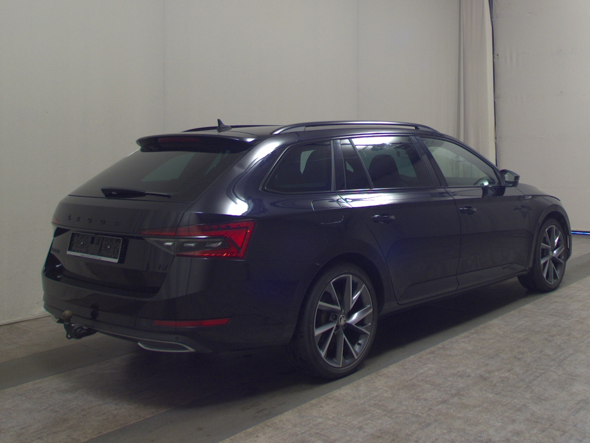Skoda Superb Kombi 1.4 TSI iV SportLine Navi DC Pano 4