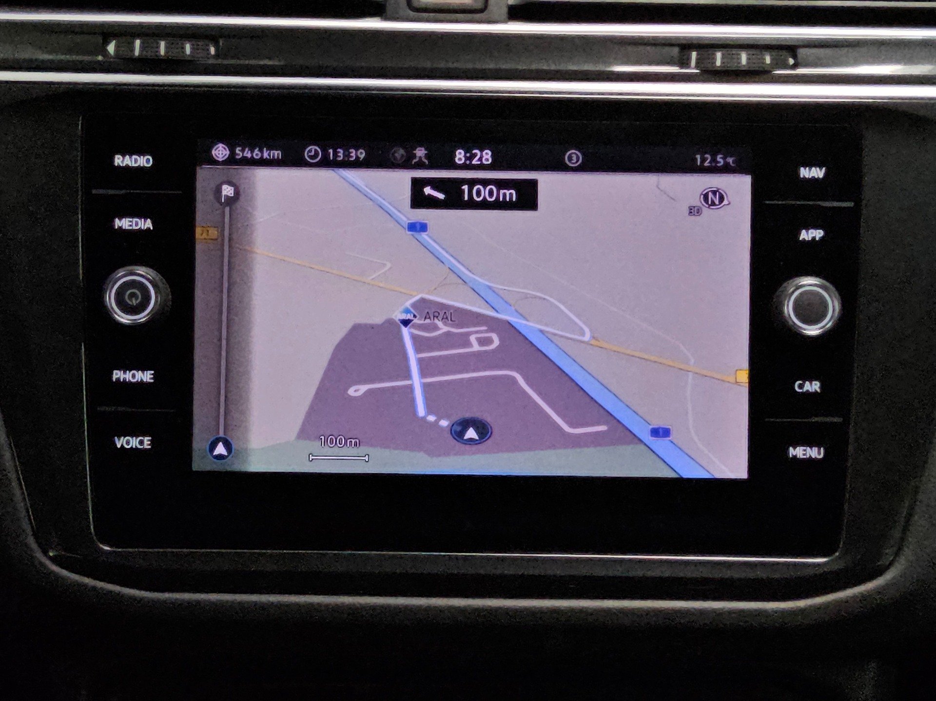 Volkswagen Tiguan 2.0 TDI Life Navi LED AHK 7