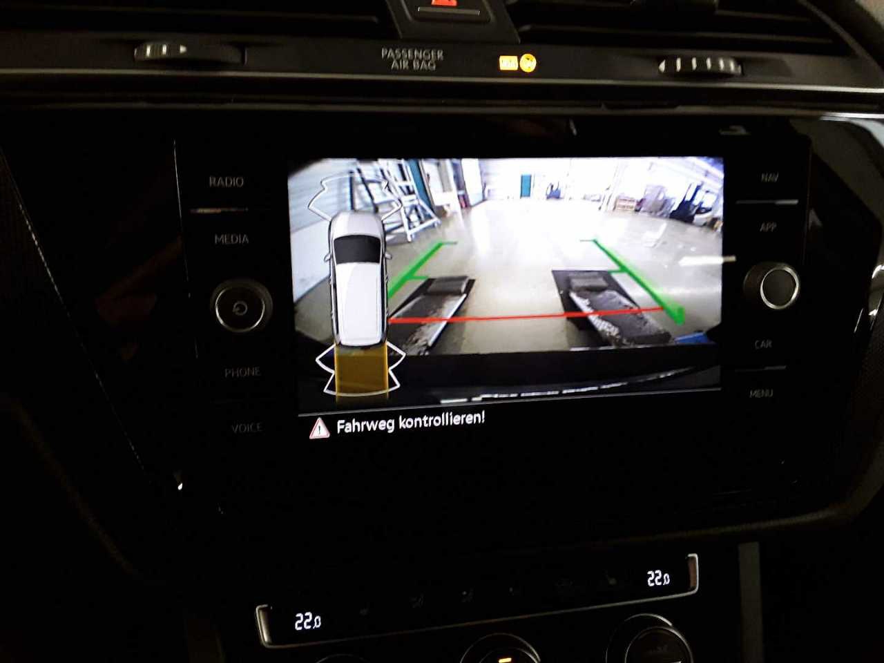 Volkswagen Touran 2.0 TDI United Navi LED RFK SHZ 10