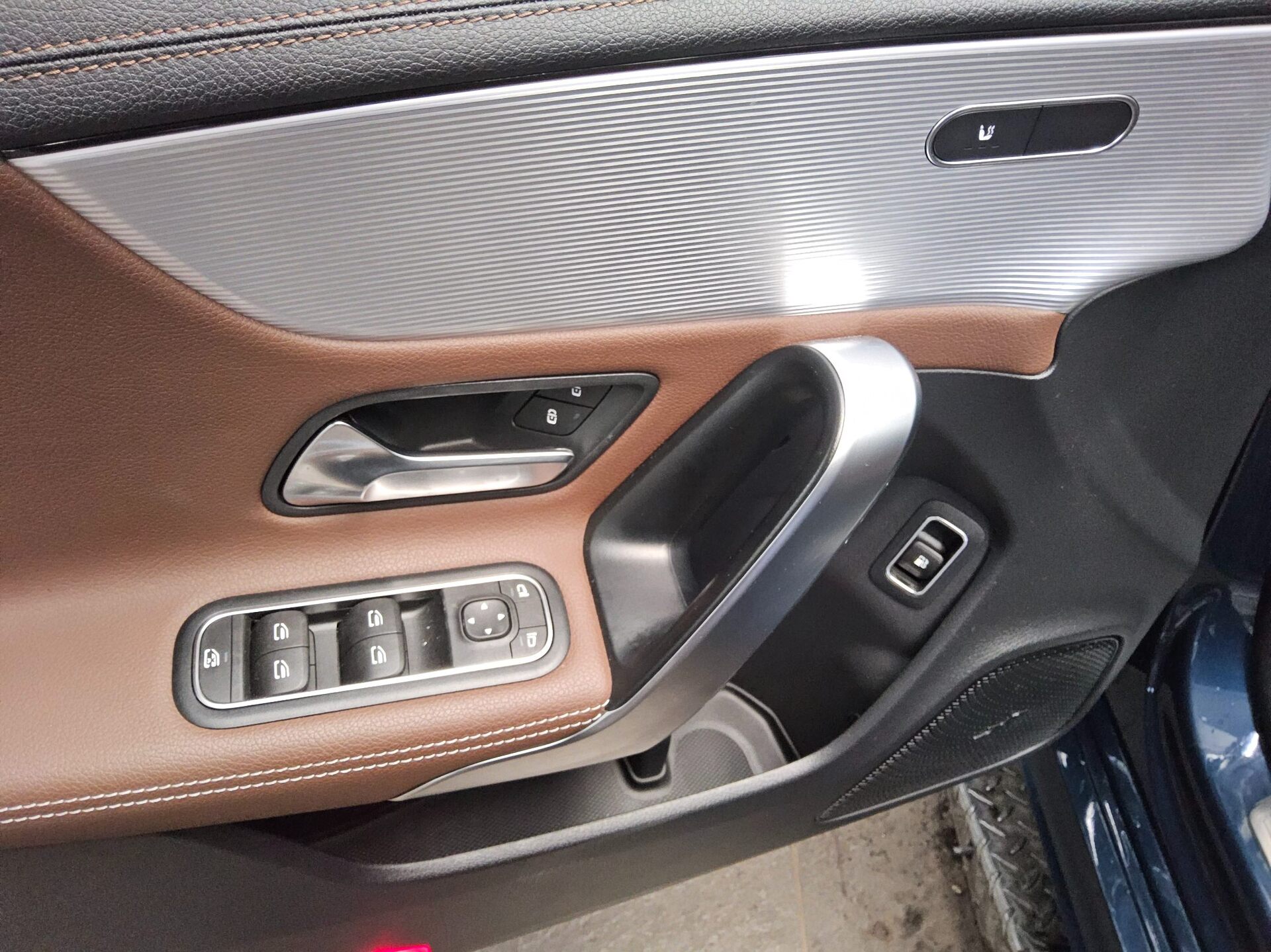Mercedes-Benz CLA 250 Shooting Brake e AMG-Line Leder Navi Pano 9
