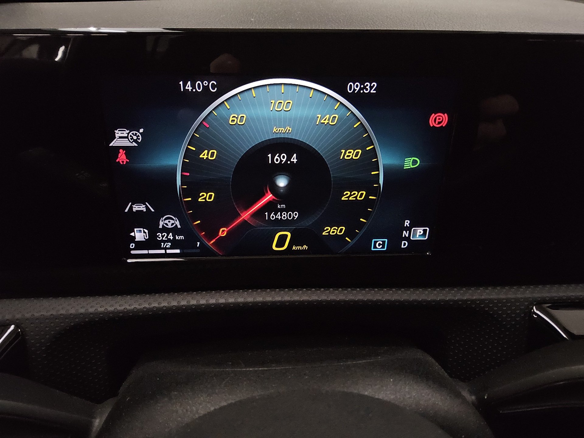 Mercedes-Benz CLA 200 SB d Progressive Navi MBUX 360° Distr.+ 8