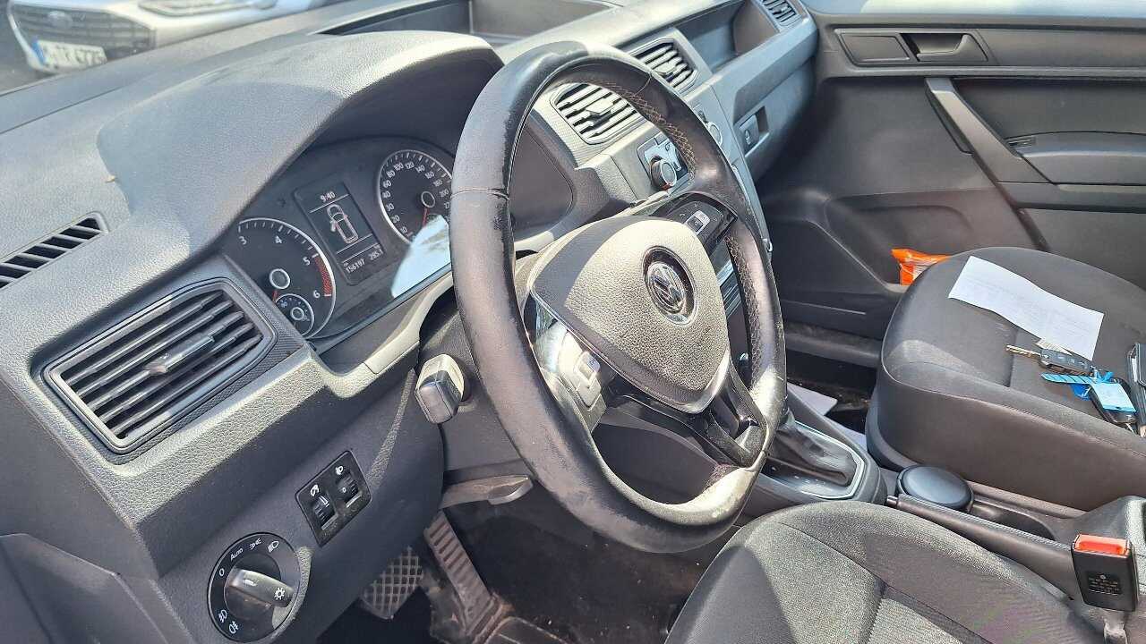 Volkswagen Caddy Transporter 2.0 TDI AHK Regale Sthzg SHZ 6