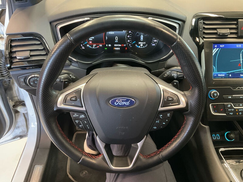 Ford Mondeo Turnier 2.0 EB ST-Line NAVI SPORTSITZE KLIMAAUT LED RADIO 7
