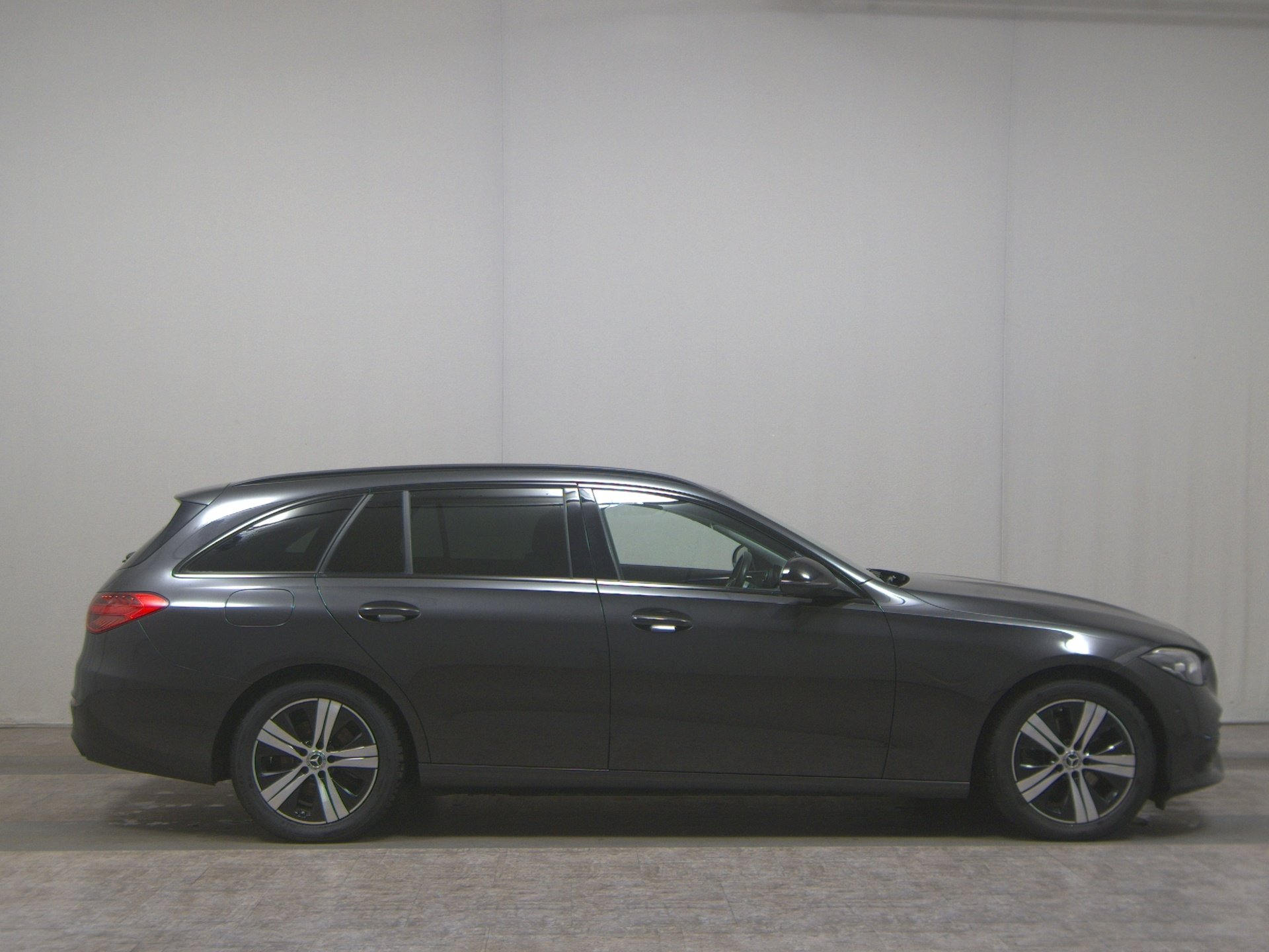 Mercedes-Benz C 200 T d Avantgarde Night Navi MBUX AHK Distr.+