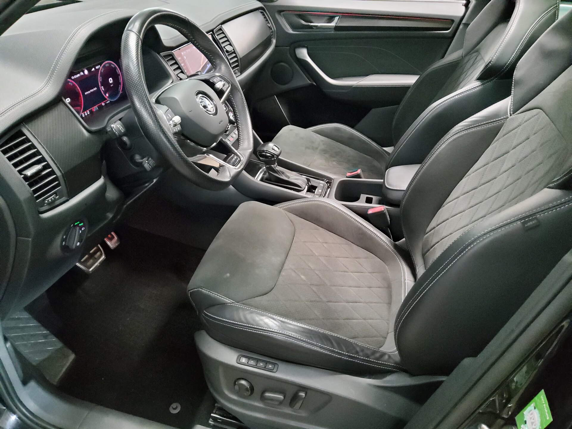 Skoda Kodiaq 2.0 TDI SportLine Navi Pano vc LED 9