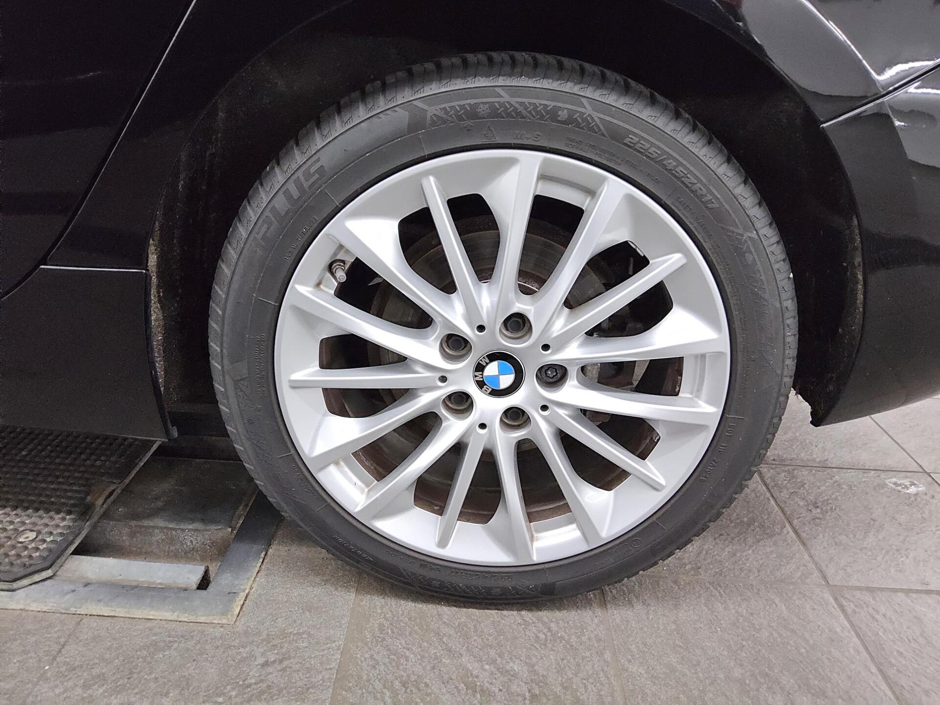 BMW 118iA Advantage Navi LC Pro LED 11