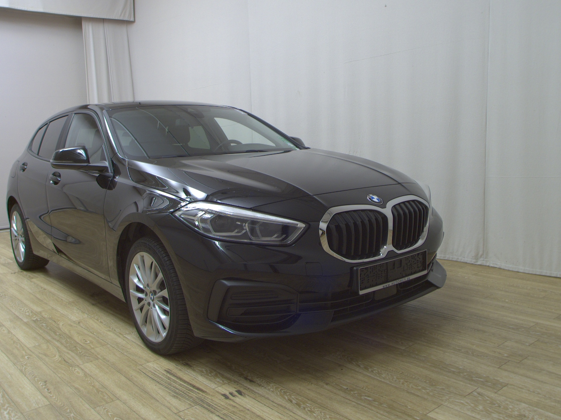 BMW 118iA Advantage Navi LC Pro LED 3