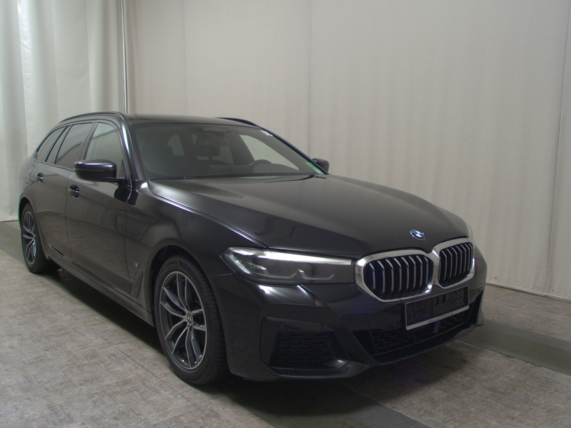 BMW 520dA Touring M-Sport Leder Navi LED LC prof. 3