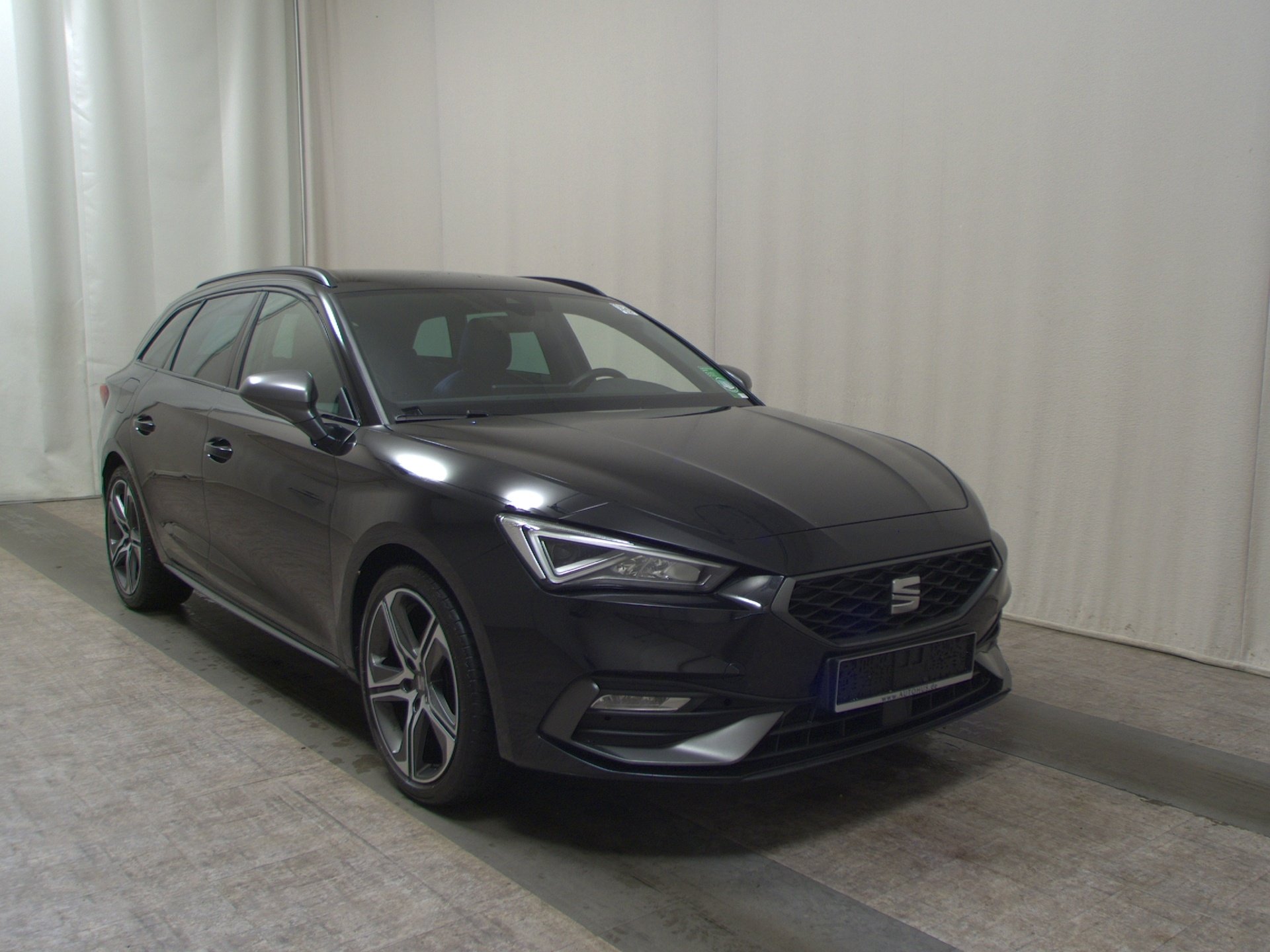 Seat Leon Sportstourer 1.0 TSI FR-Line Navi LED ACC 3