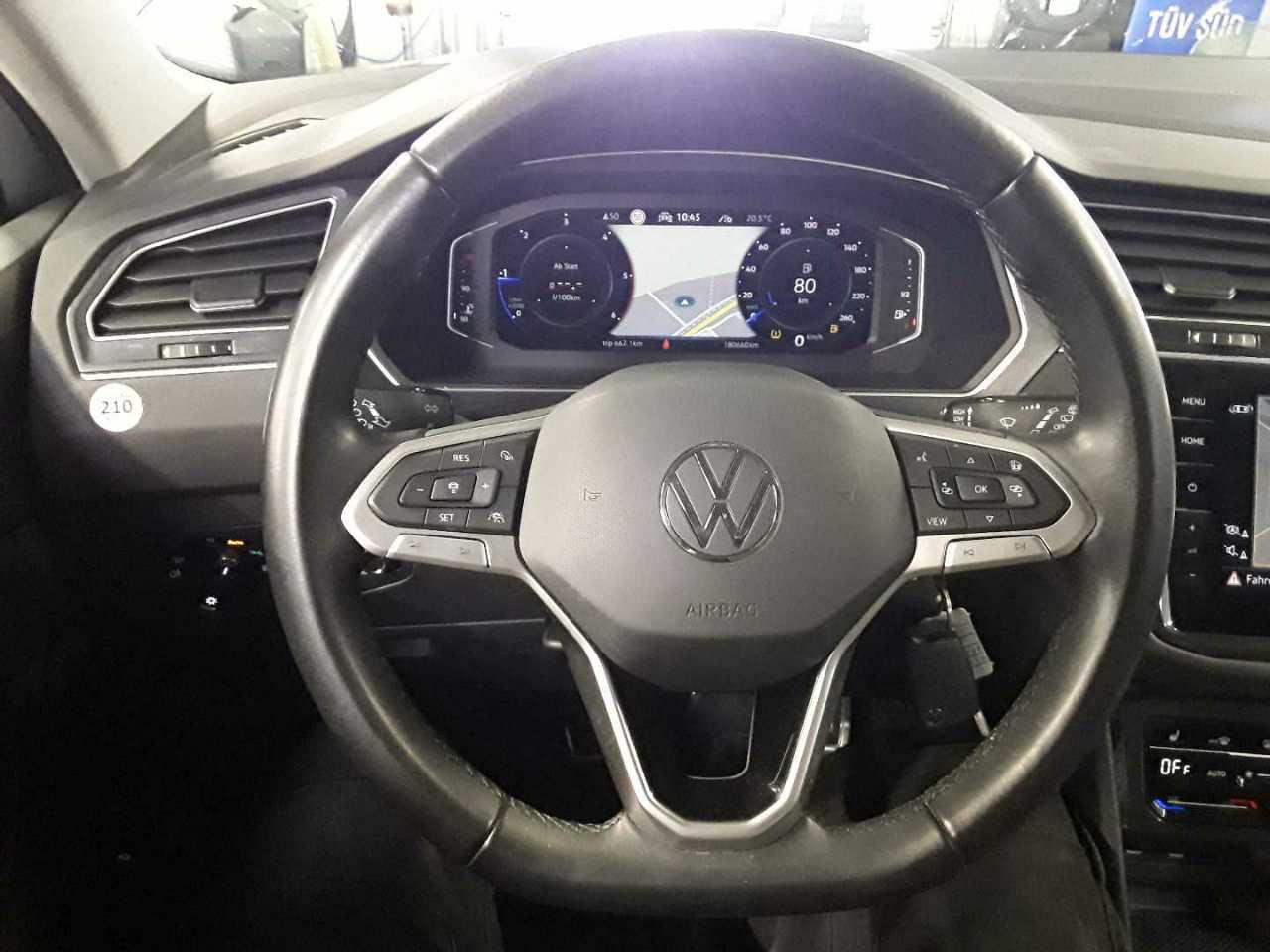 Volkswagen Tiguan 2.0 TDI Life NAVI LED SHZ HUD H&K 8