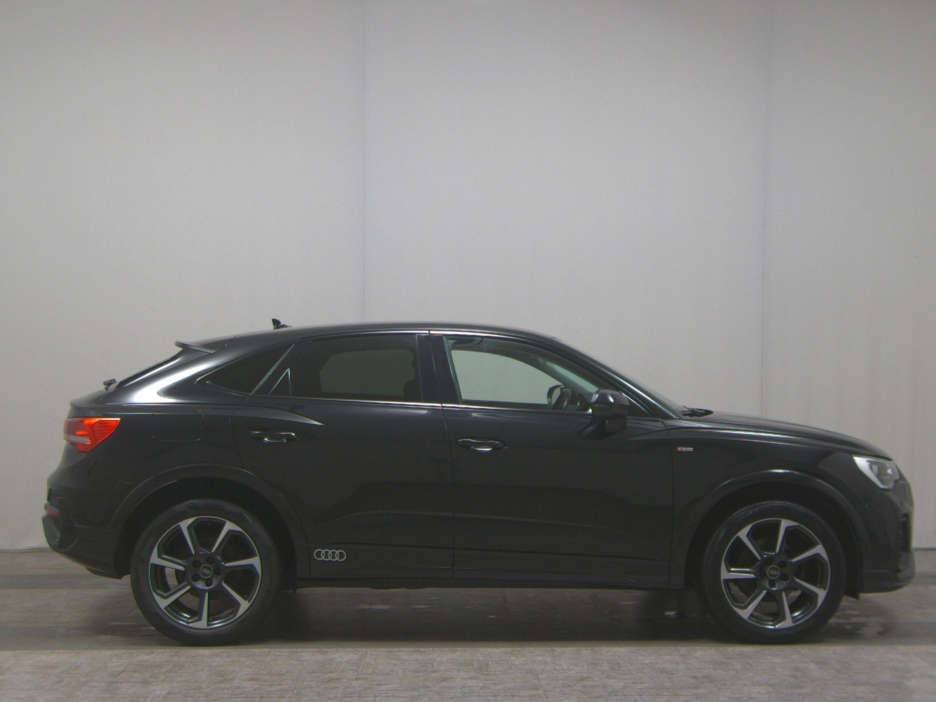 Audi Q3 Sportback 35 TFSI S-Line Leder Navi LED vc+