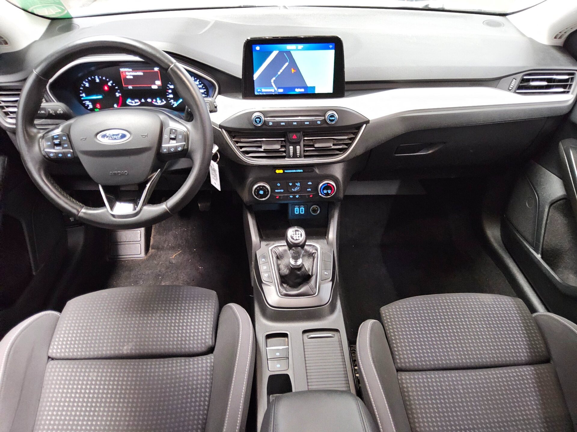 Ford Focus Turnier 1.5 EB Cool&Connect Navi LED RfK 5