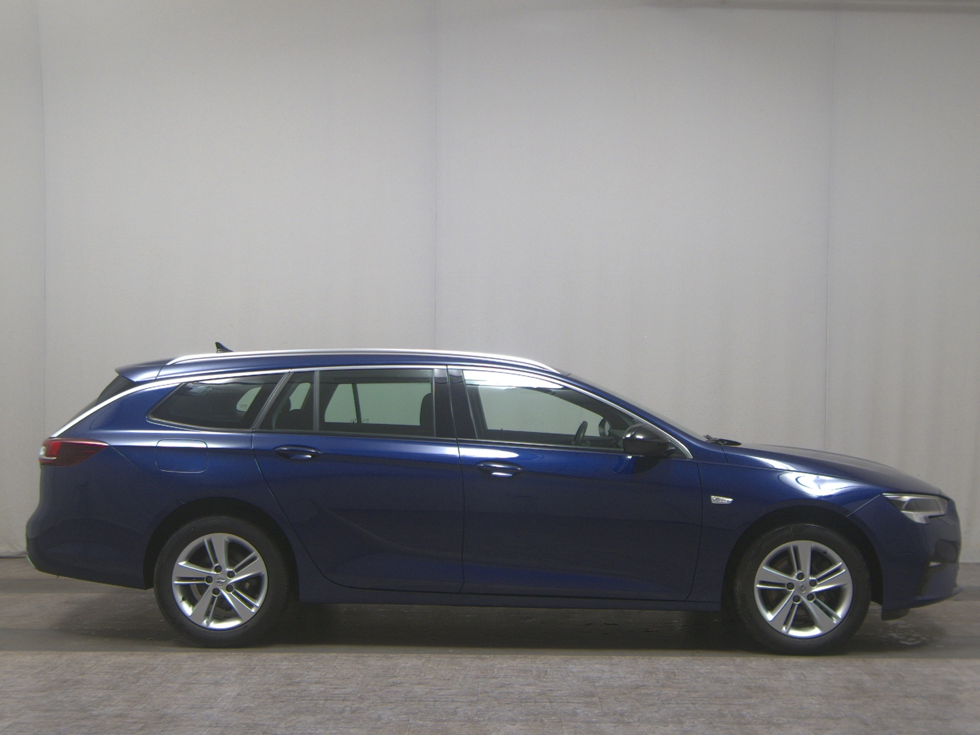 Opel Insignia ST 2.0 D Business Ed. Navi LED AHK PDC