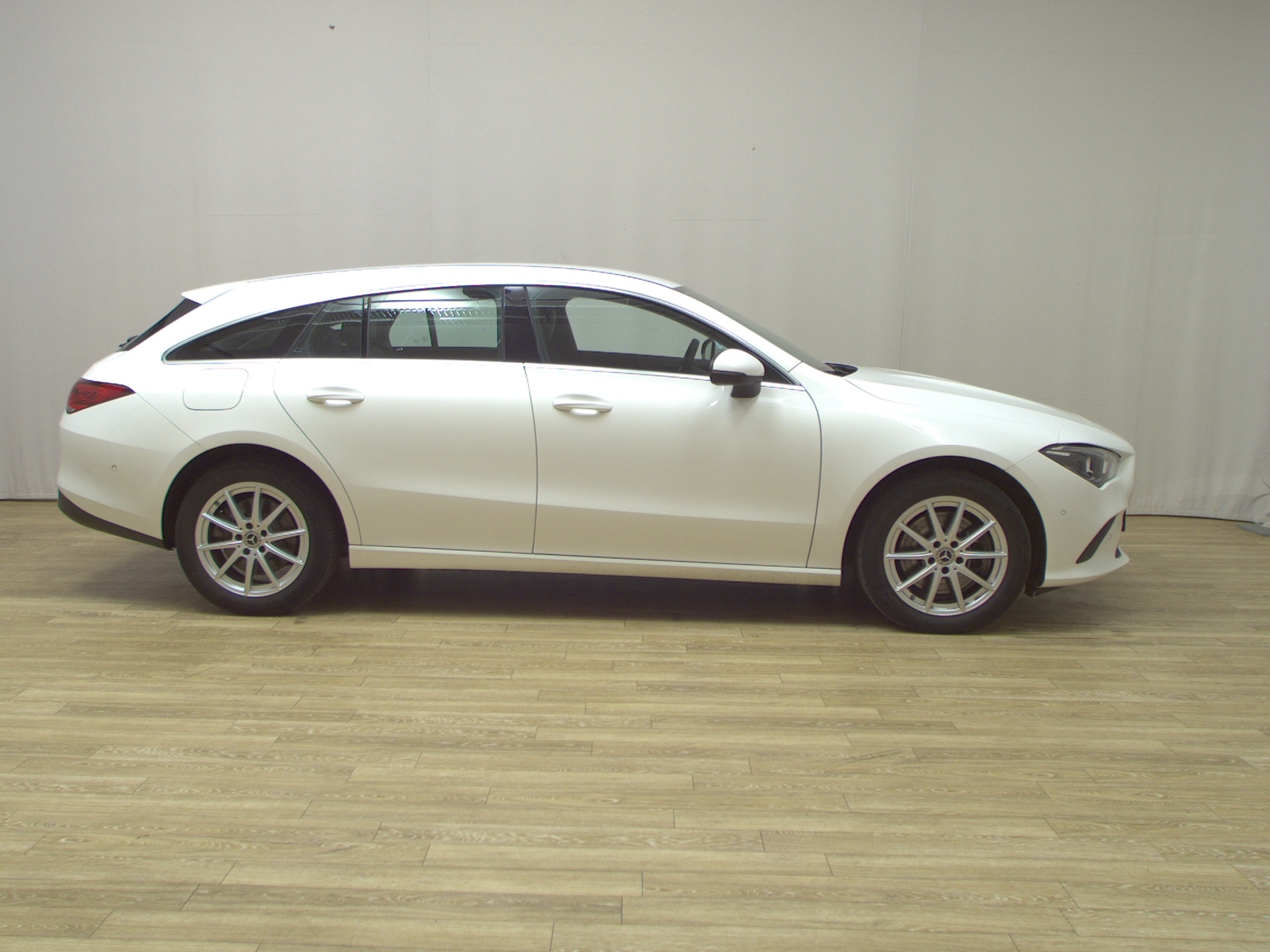Mercedes-Benz CLA 250 Shooting Brake e T-Leder Navi LED MBUX