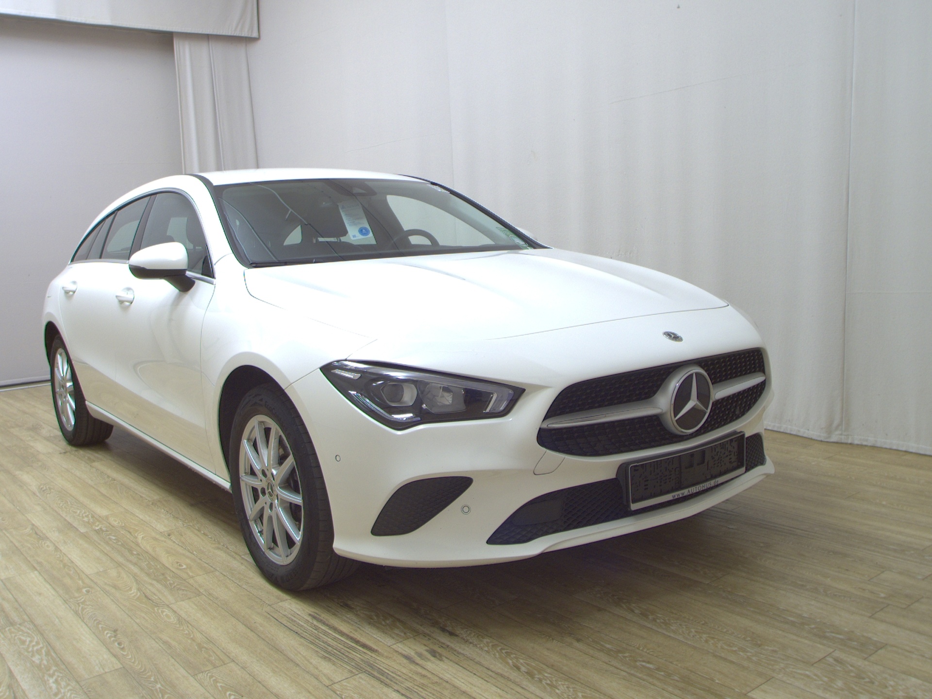 Mercedes-Benz CLA 250 Shooting Brake e T-Leder Navi LED MBUX 3