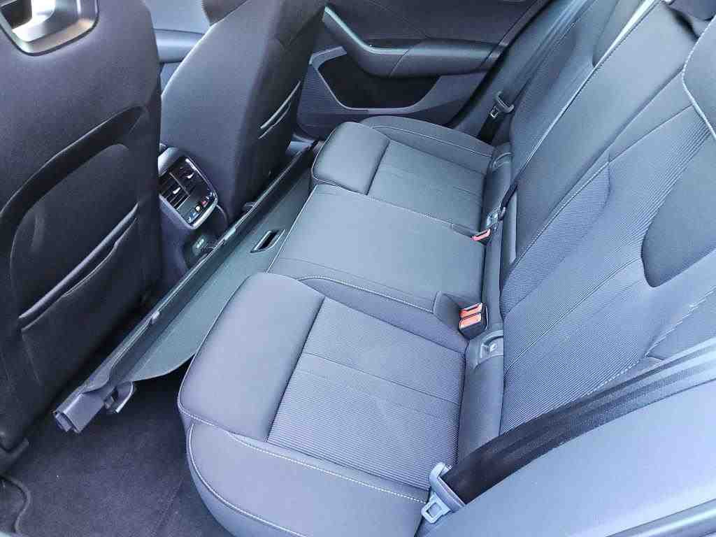 Skoda Octavia Kombi 2.0 TDI SportLine Navi vc LED 7
