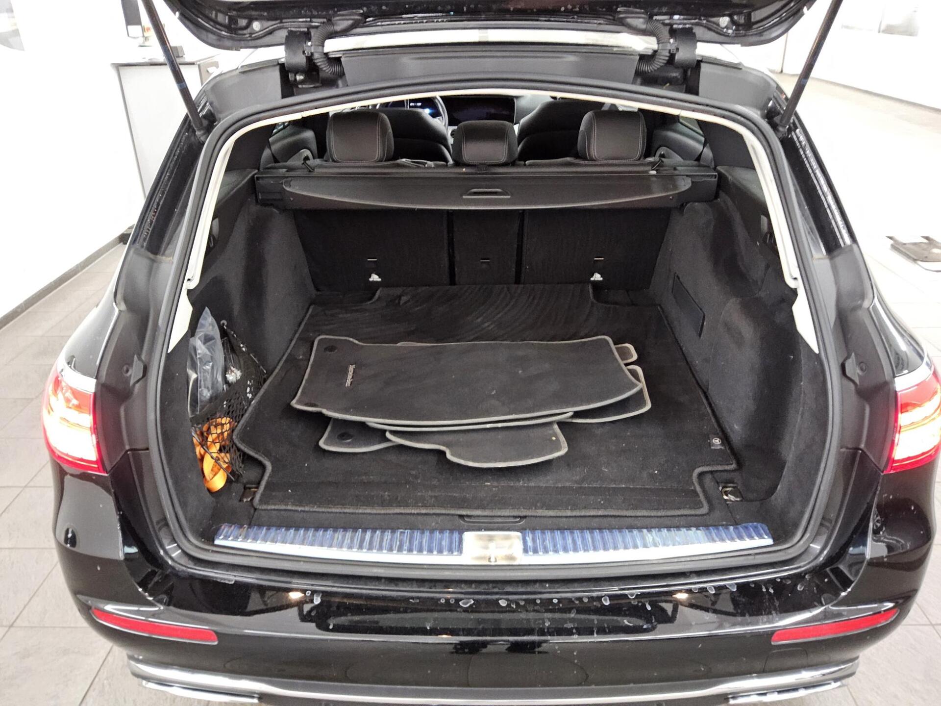 Mercedes-Benz E 220 T d T-Leder Navi LED Pano 12